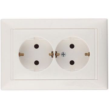 Розетка электрическая двойная с заземлением Legrand Valena 774400 (белая)