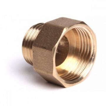Переходник латунный 3/4"х1/2", резьба внутренняя-наружная